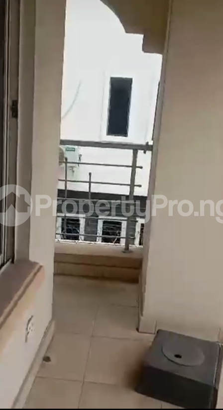 3 bedroom House for rent Ijesha Surulere Lagos