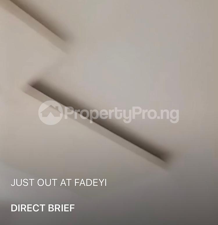 Flat / Apartment for rent Fadeyi Shomolu Lagos - 0