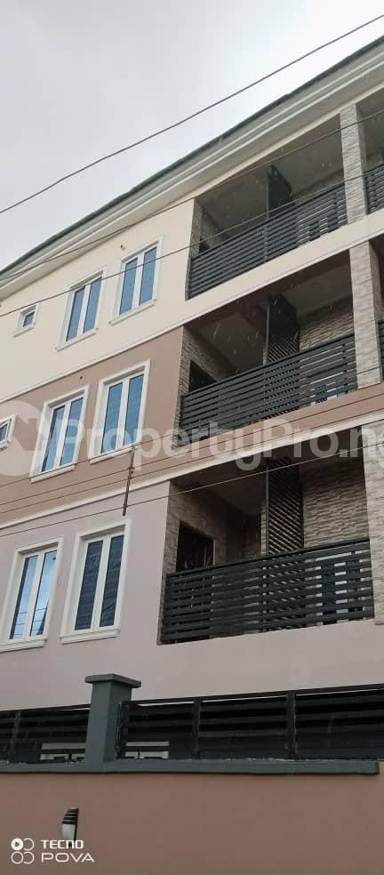 3 bedroom Flat / Apartment for rent   Fola Agoro Yaba Lagos