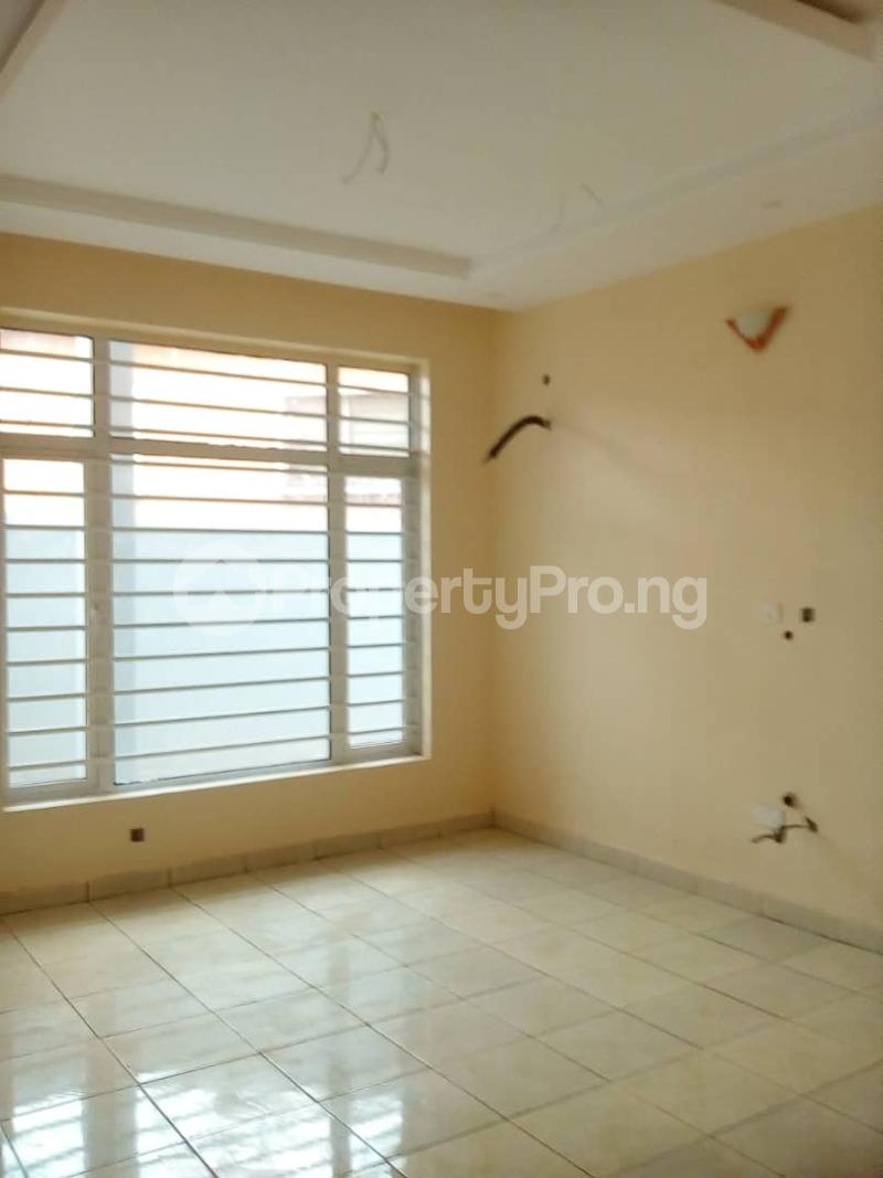 2 bedroom Flat / Apartment for rent D Kilo-Marsha Surulere Lagos - 2