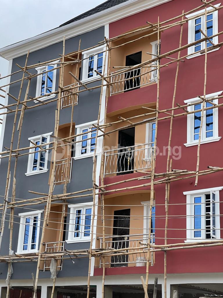 1 bedroom Flat / Apartment for rent Lawanson Surulere Lagos