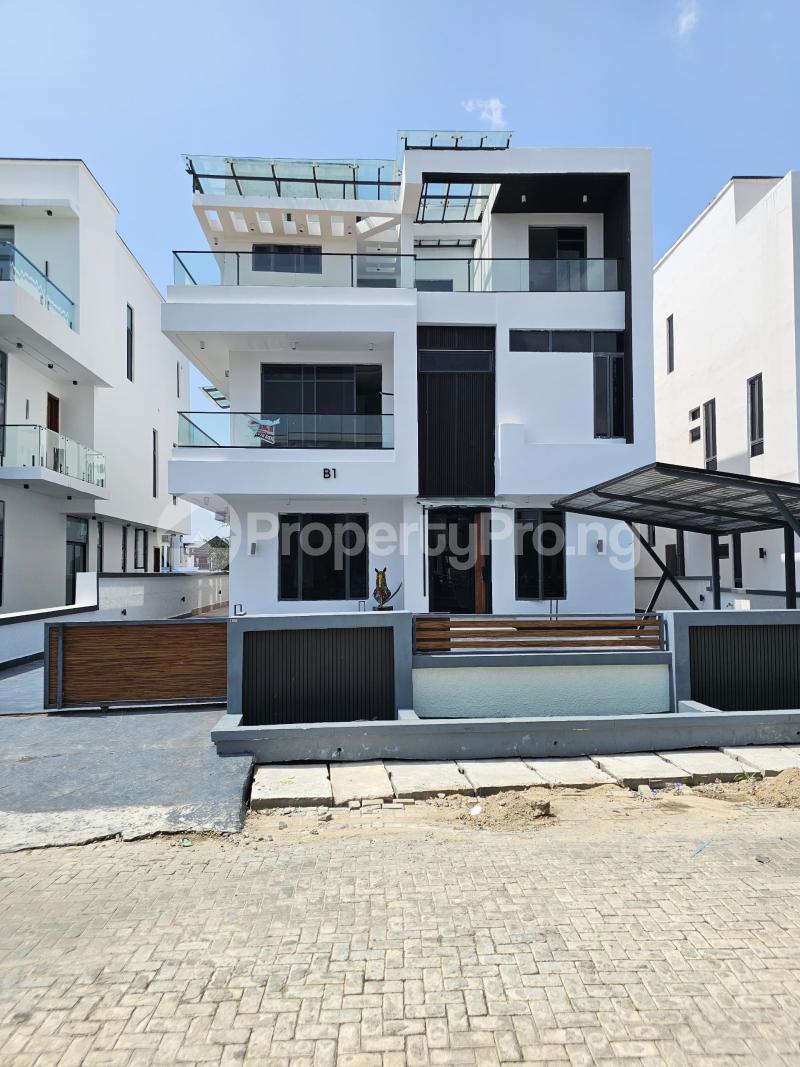 5 bedroom House for sale D I Ikota Lekki Lagos