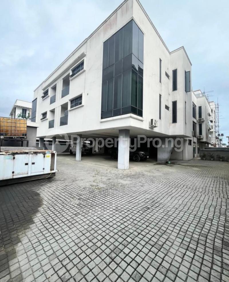 1 bedroom Flat / Apartment for sale Ologolo Lekki Lagos