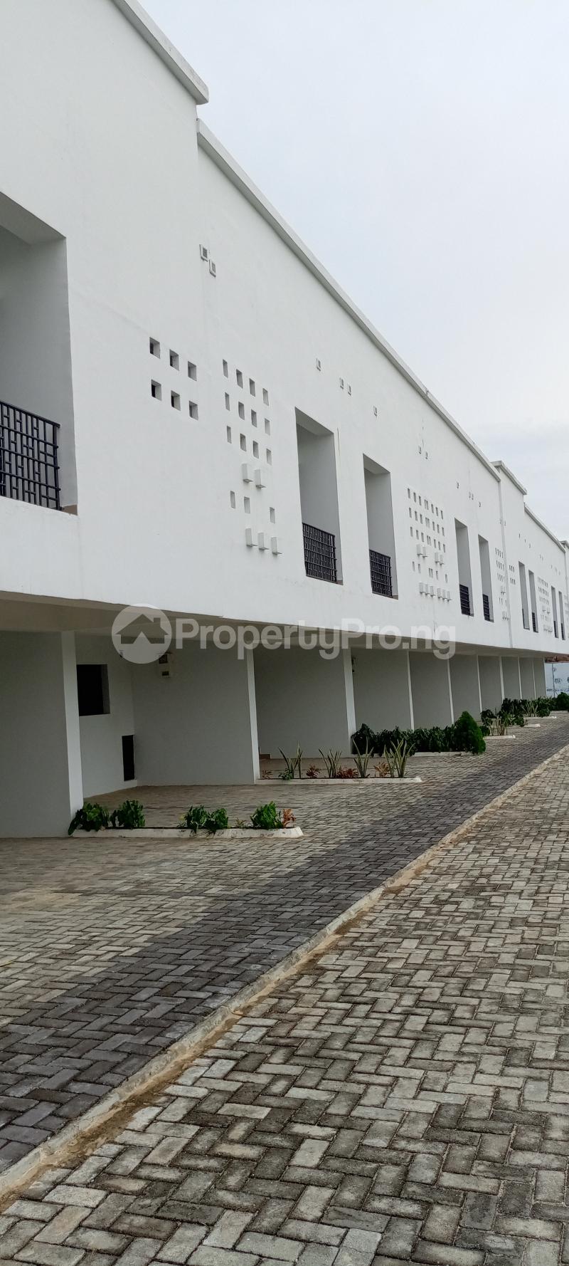 3 bedroom House for rent Majek Sangotedo Lagos