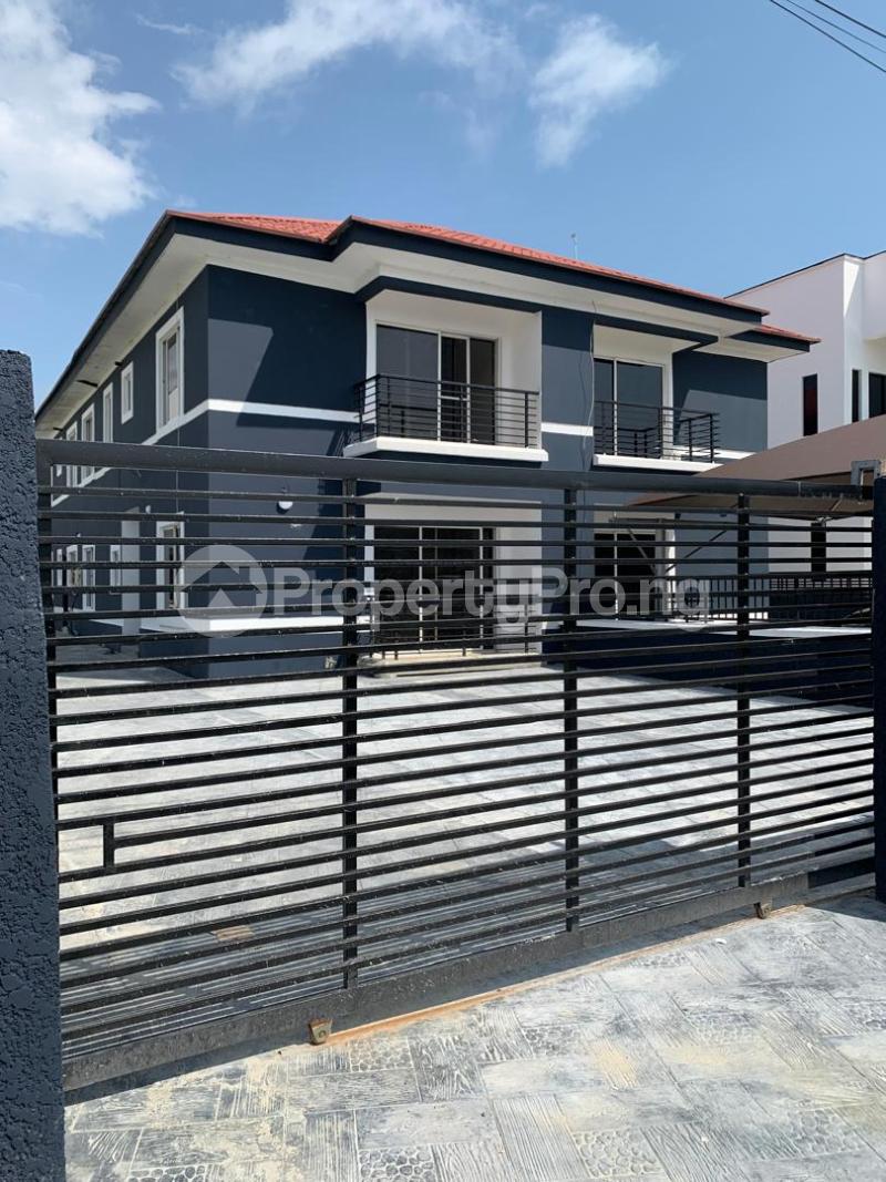 4 bedroom House for rent Monastery road Sangotedo Lagos