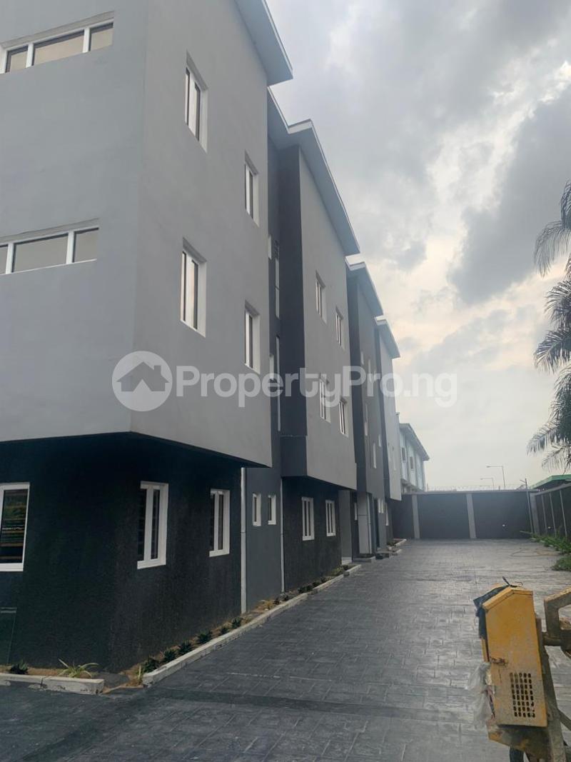 1 bedroom Flat / Apartment for sale Abijo Ajah Lagos