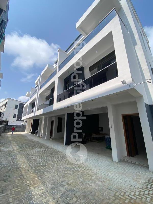 4 bedroom House for sale Ologolo Lekki Lagos