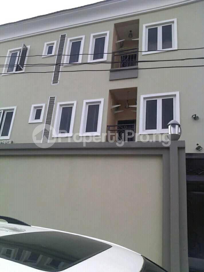 2 Bedroom Flat / Apartment in Obanikoro Shomolu Lagos Flat