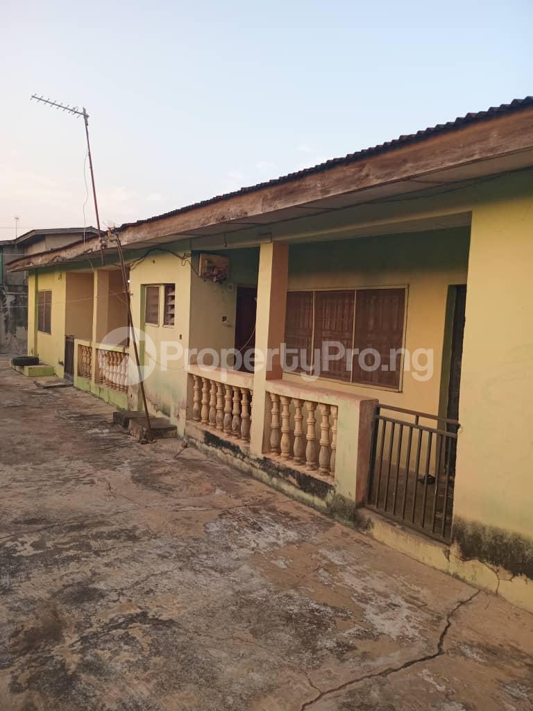 3 bedroom House for sale Iyana Olopa , Akobo Ibadan Oyo