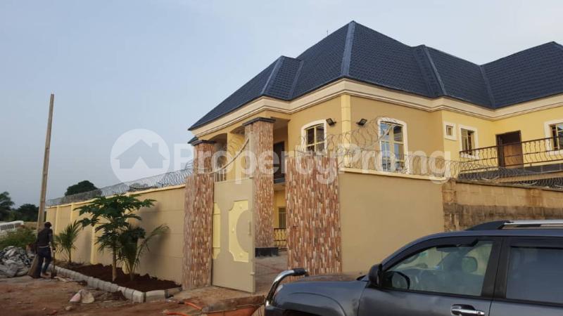 10 bedroom House for sale Located At Orji/mbeiri Road Owerri Imo