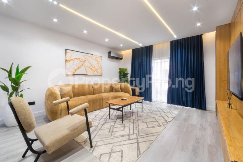 2 bedroom House for shortlet ONIRU Victoria Island Lagos