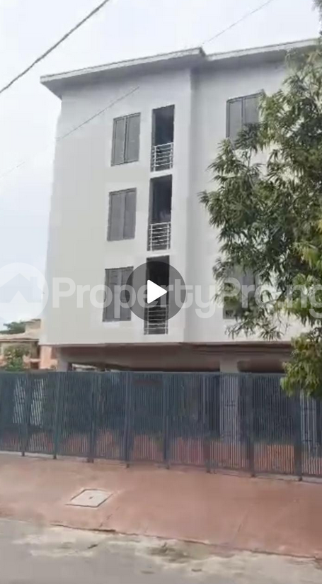 2 bedroom Flat / Apartment for rent Alagomeji Yaba Lagos