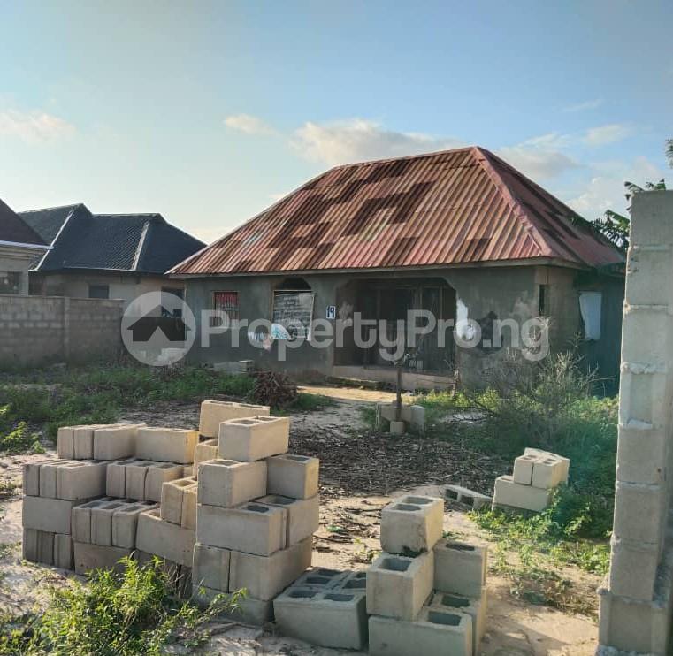 House for sale Wagbare ,offin Igbogbo Ikorodu Lagos - 0