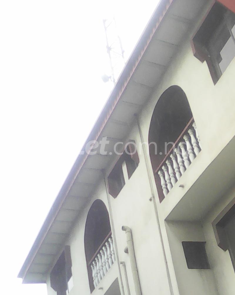 2 bedroom Flat / Apartment for rent Moleye Street Alagomeji Yaba Lagos