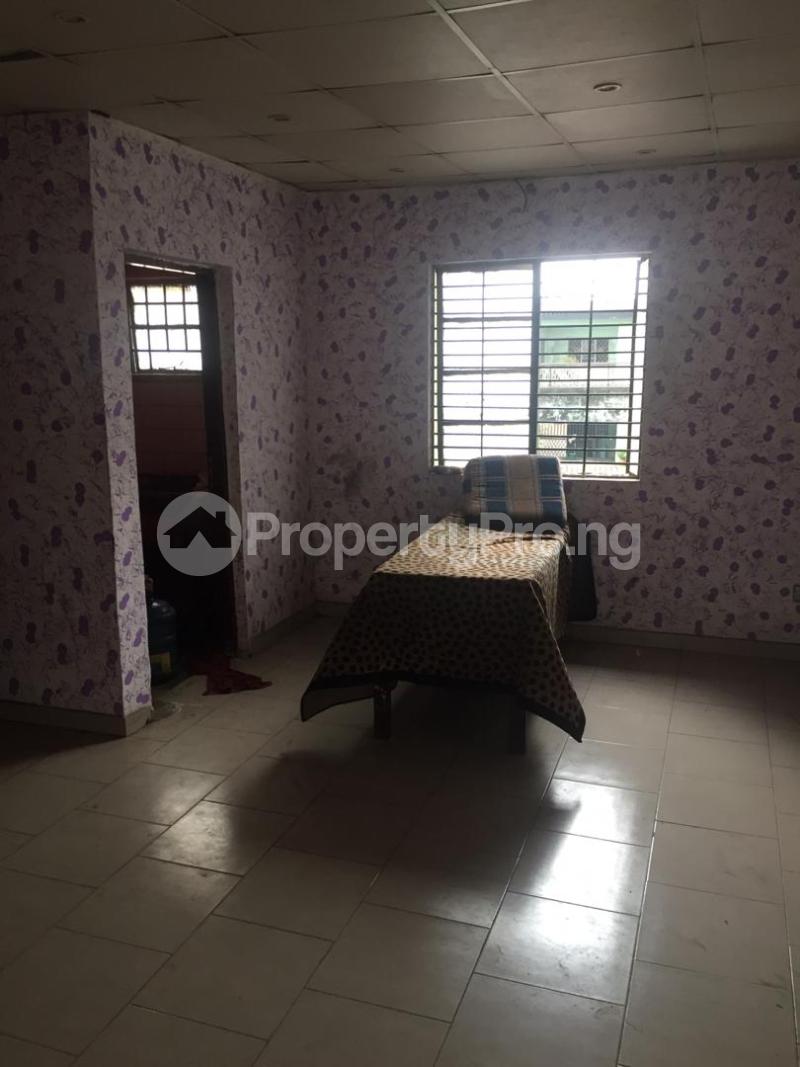 2 bedroom Commercial Property for rent   Anthony Village Maryland Lagos