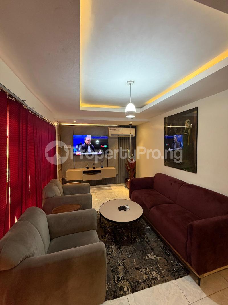 2 bedroom Flat / Apartment for shortlet Awolowo, Old Bodija Ibadan Oyo