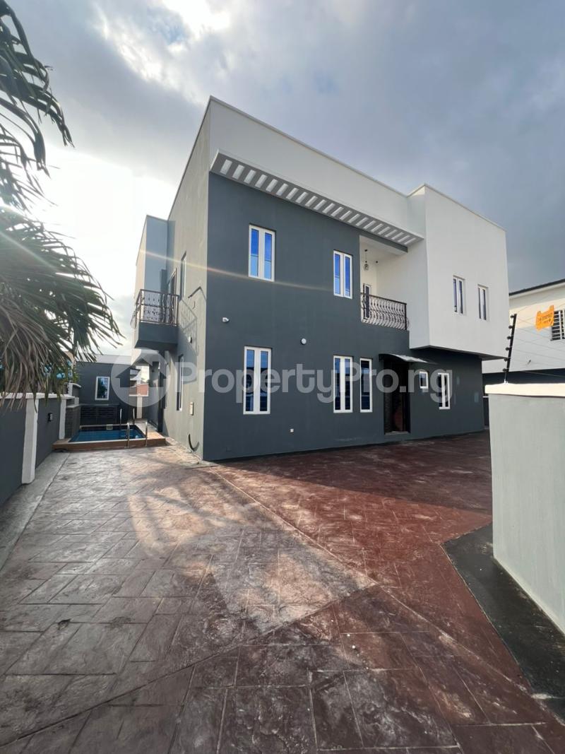 2 bedroom House for rent Mafoluku Oshodi Lagos