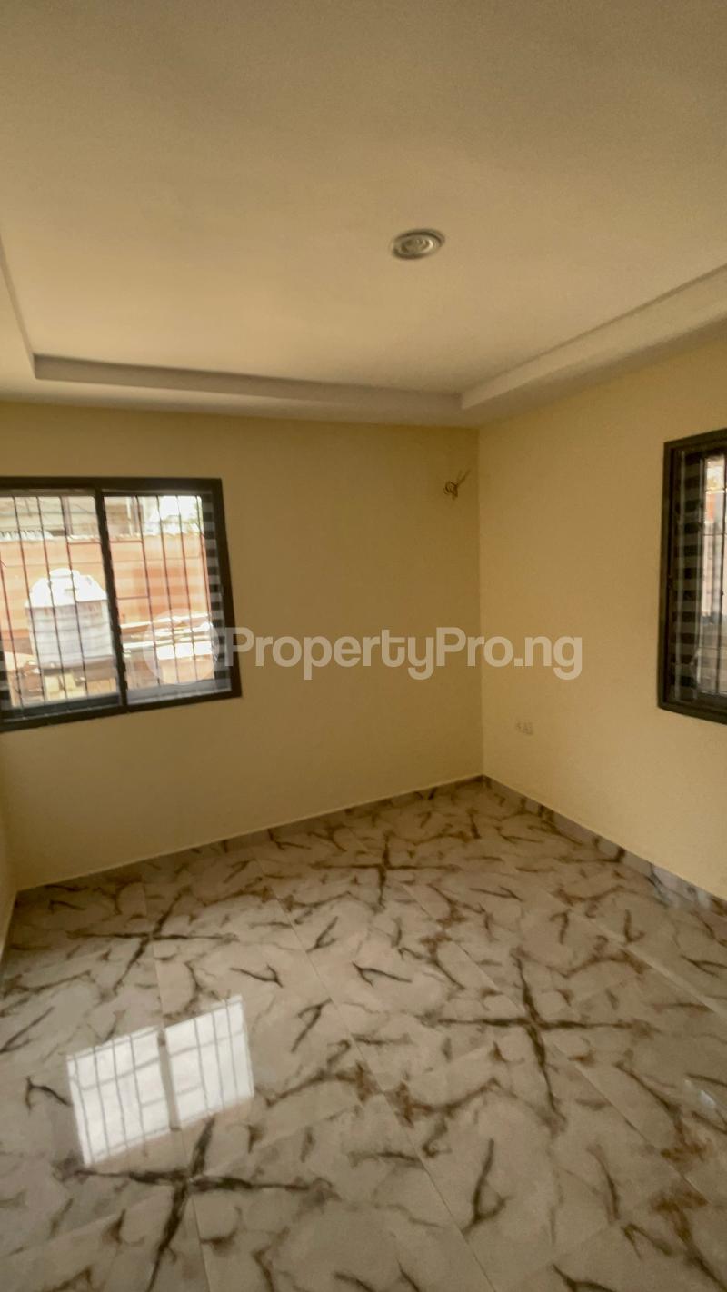 2 bedroom House for rent Arowojobe Oshodi Lagos
