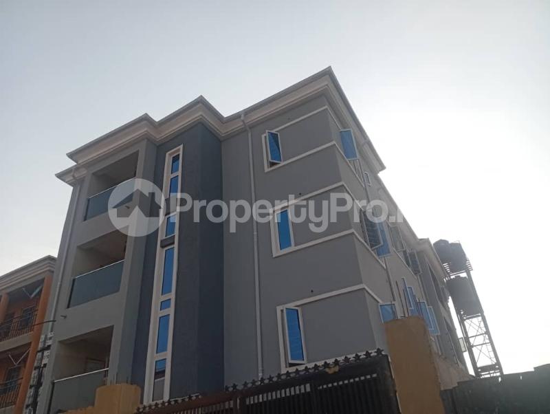 2 bedroom House for sale Surulere Lagos