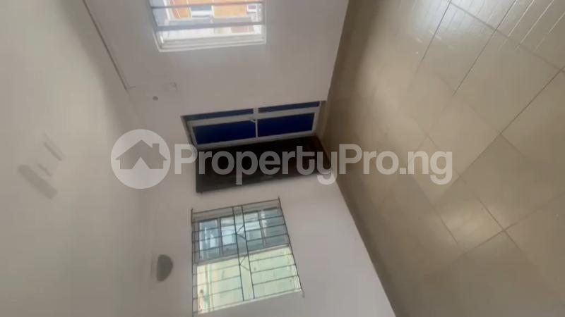 Flat / Apartment for rent Feyisara Str. Off Pedro Rd Close To Charlie Boy Bariga Shomolu Lagos