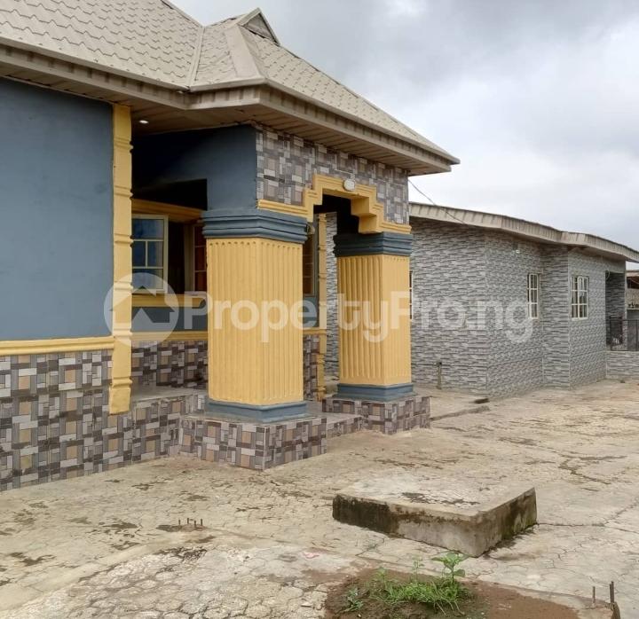 3 bedroom House for sale New Ife Road, Iwo Rd Ibadan Oyo