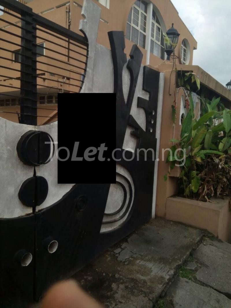 3 bedroom House for rent 9 Agbaoku Street Opebi Ikeja Lagos