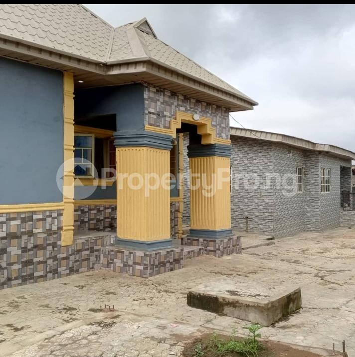 3 bedroom House for sale New Ife Road Ibadan Iwo Rd Ibadan Oyo