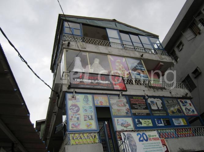 Commercial Property for rent 93, Ojuelegba Road, Surulere. Surulere Surulere Lagos - 0