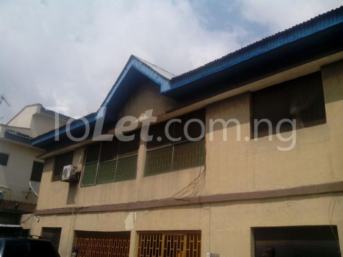 3 bedroom Flat / Apartment for rent 14, Odelola Street Marsha Off Nnobi Surulere Surulere Lagos - 0