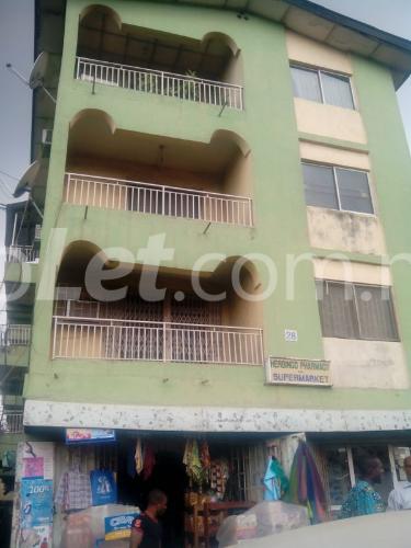 3 bedroom Flat / Apartment for rent 28, Demorin Road Ketu Kosofe/Ikosi Lagos