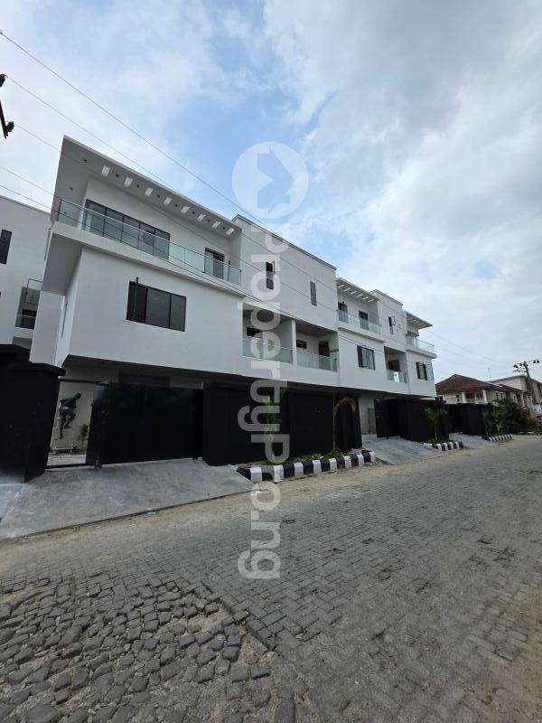 4 bedroom House for sale Ikate Lekki Lagos