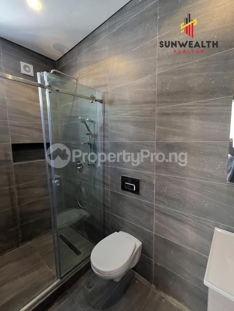 4 bedroom House for sale Pinnock Beach Estate Osapa london Lekki Lagos