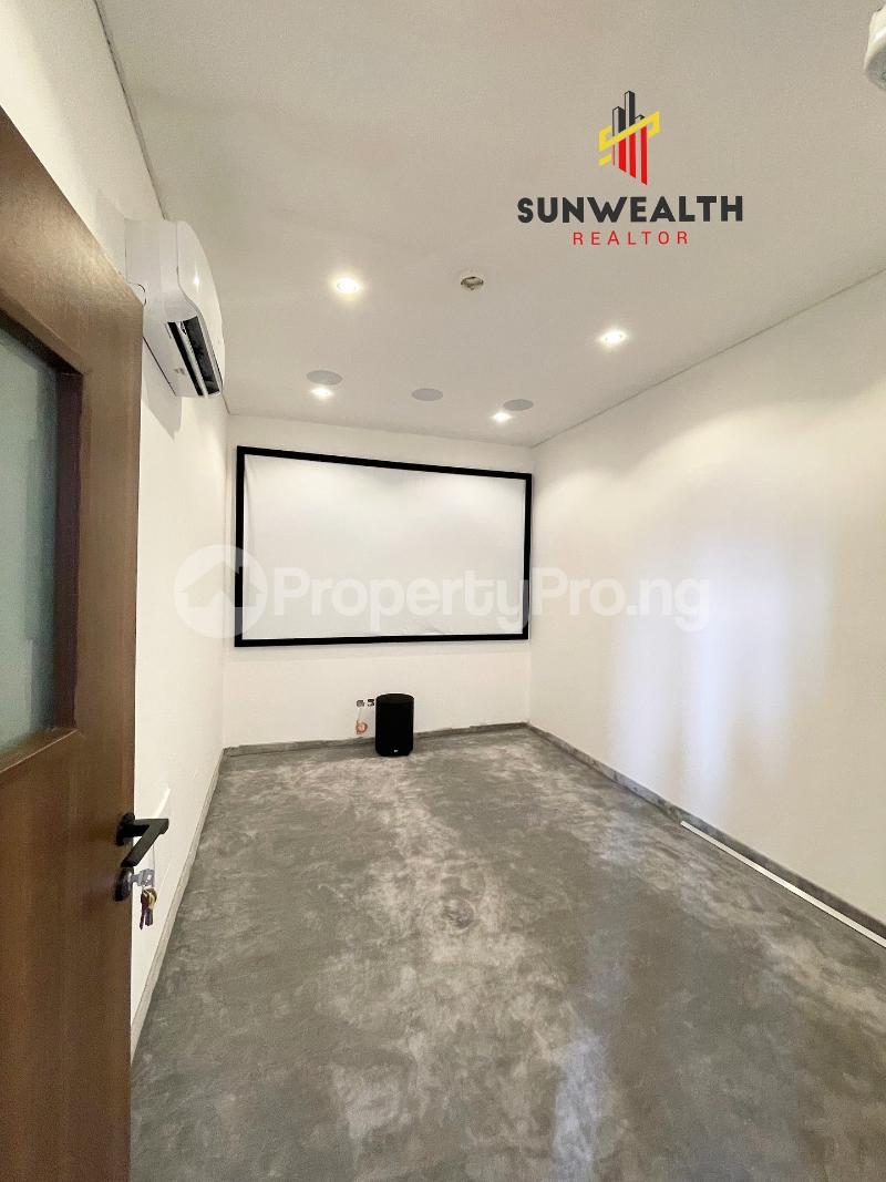 4 bedroom House for sale Pinnock Beach Estate Osapa london Lekki Lagos