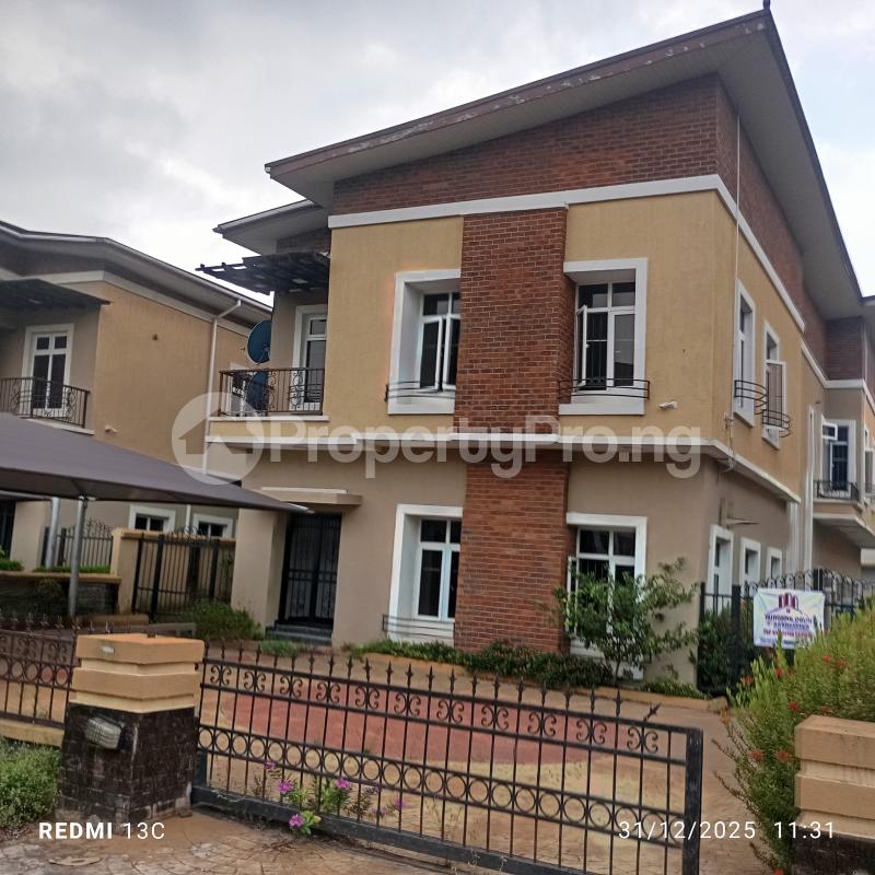 5 bedroom House for sale Carlton Gate Estate Chevron Lekki Lagos