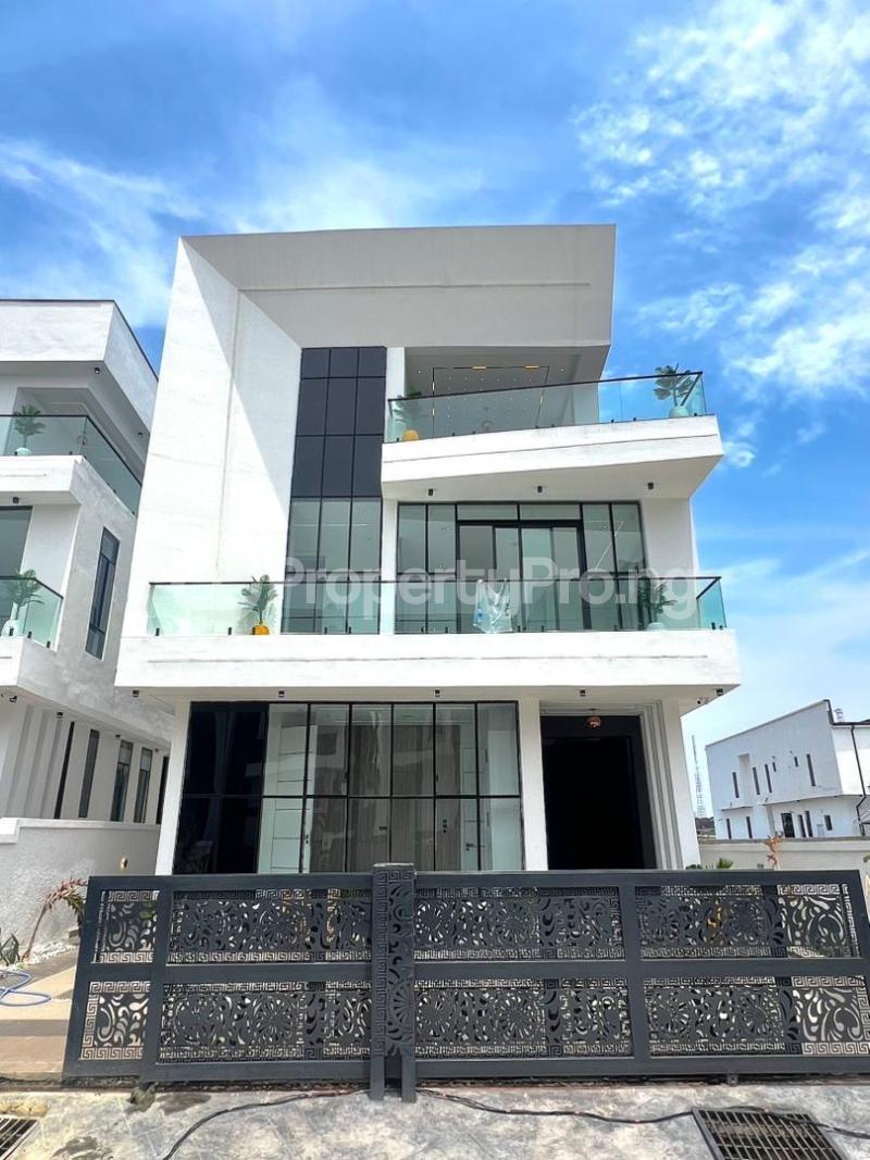 6 bedroom House for sale Chevron Lekki Lagos