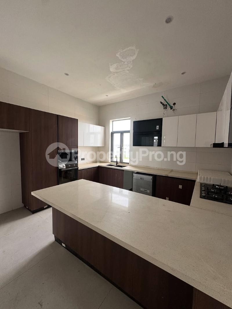 5 bedroom Flat / Apartment for sale  Ikate Lekki Lagos