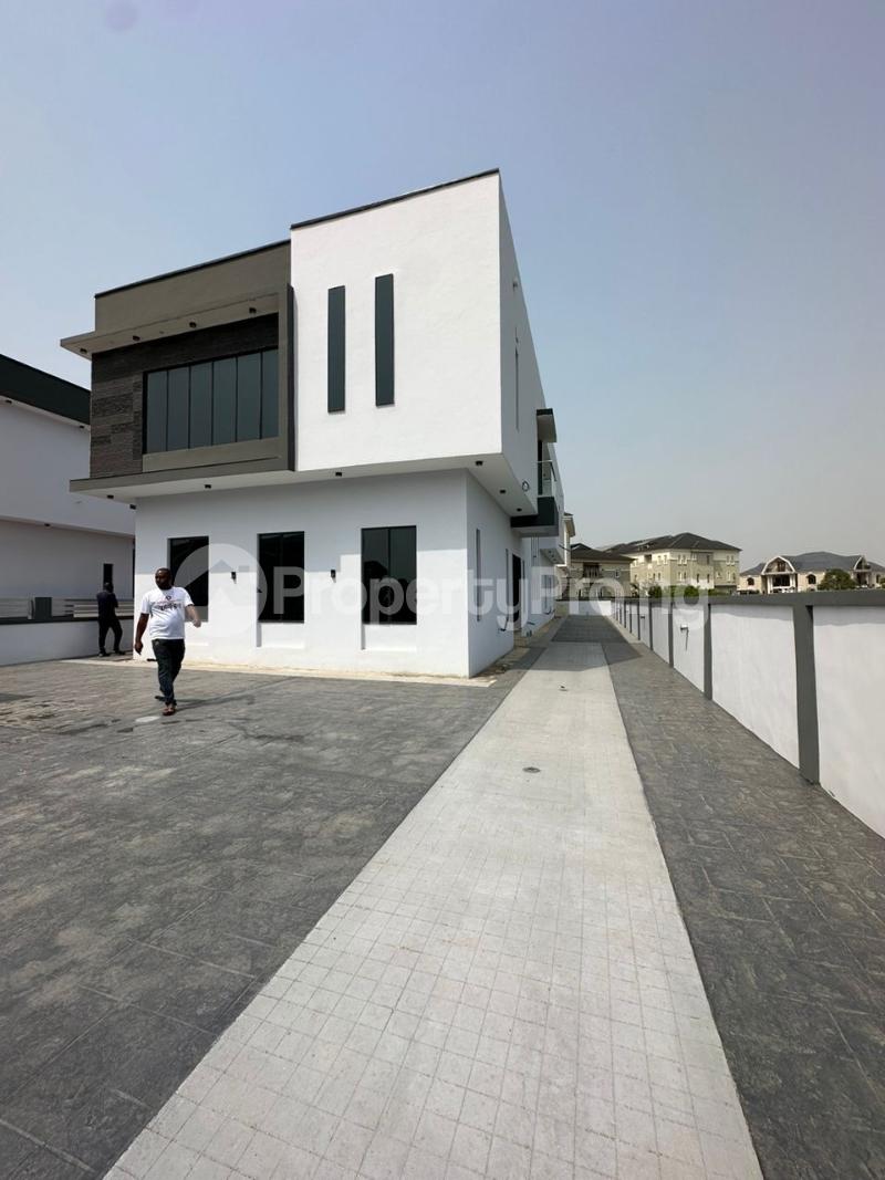 5 bedroom House for sale Royal Gardens Estate Ajiwe Ajah Lagos