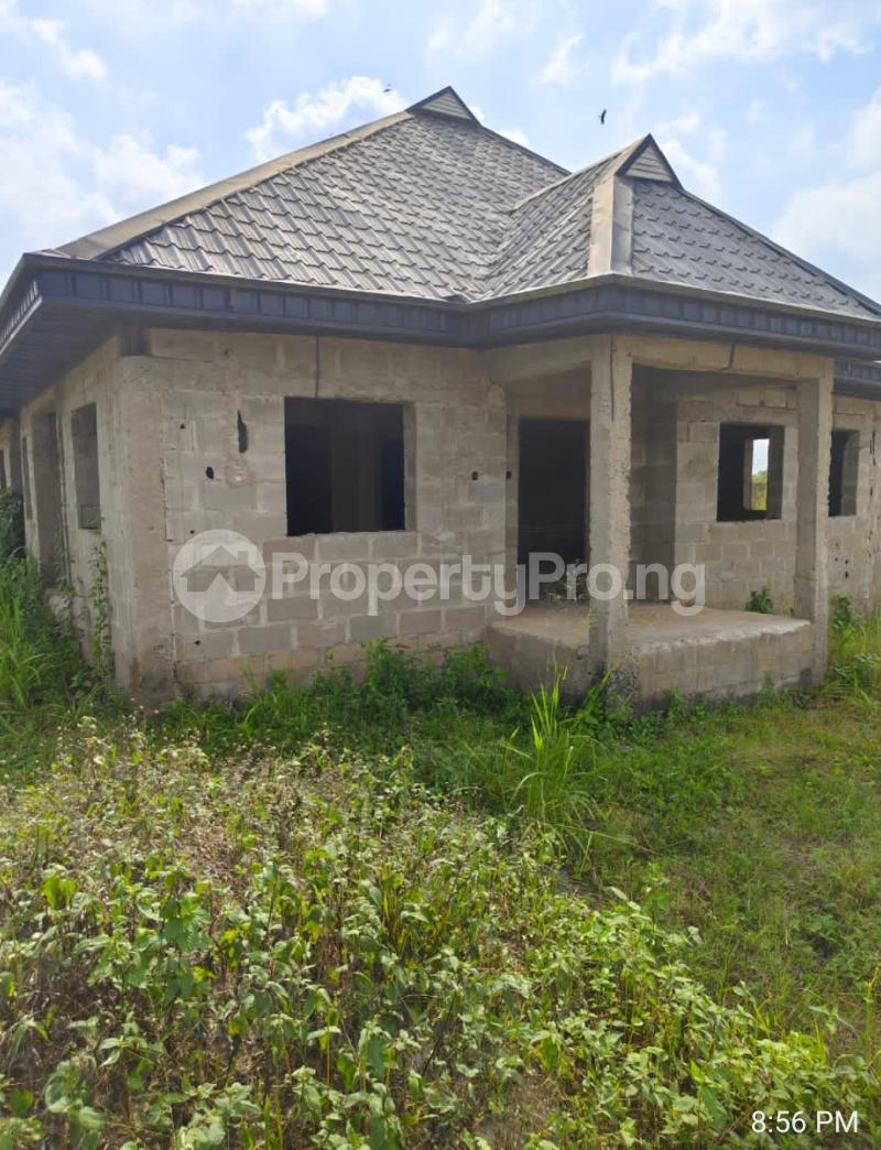 4 bedroom House for sale @ Orile Egun Estate, Pakuro Area, Off Lagos/ibadan Expressway, Lotto Mowe Obafemi Owode Ogun