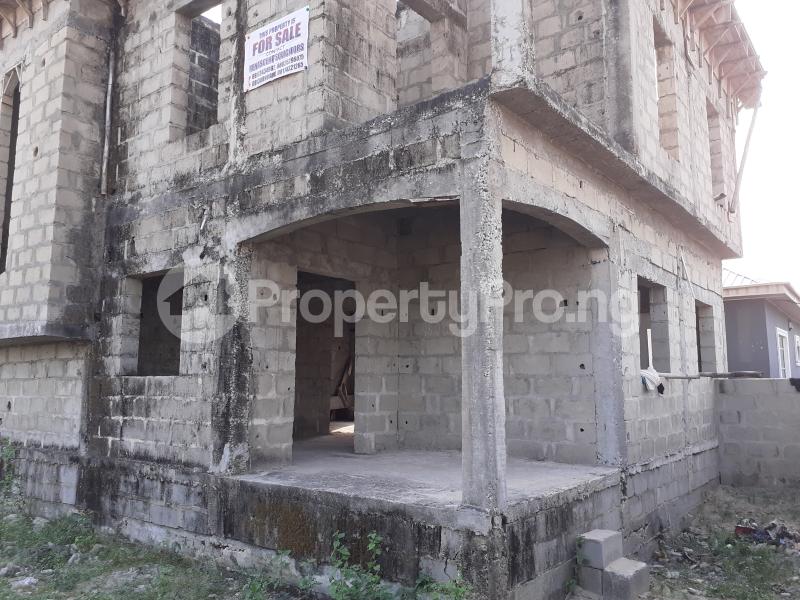 4 bedroom House for sale New Rosd Awoyaya Ajah Lagos