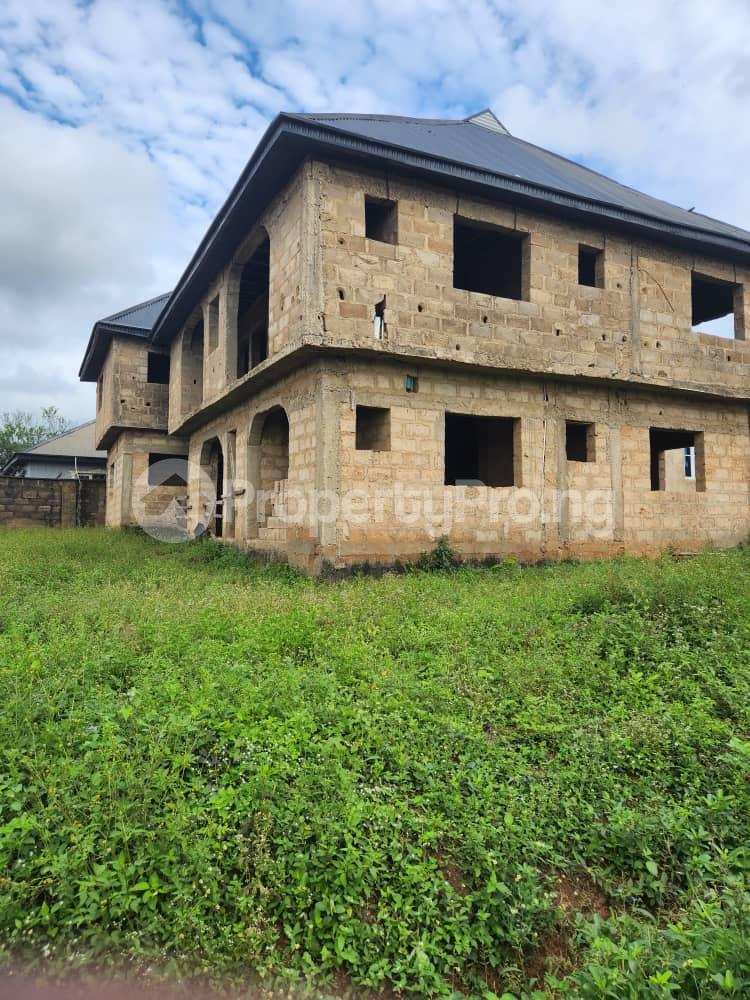 8 bedroom House for sale Owode Apata Near Ibadan Abeokuta Road, Ibadan Oyo