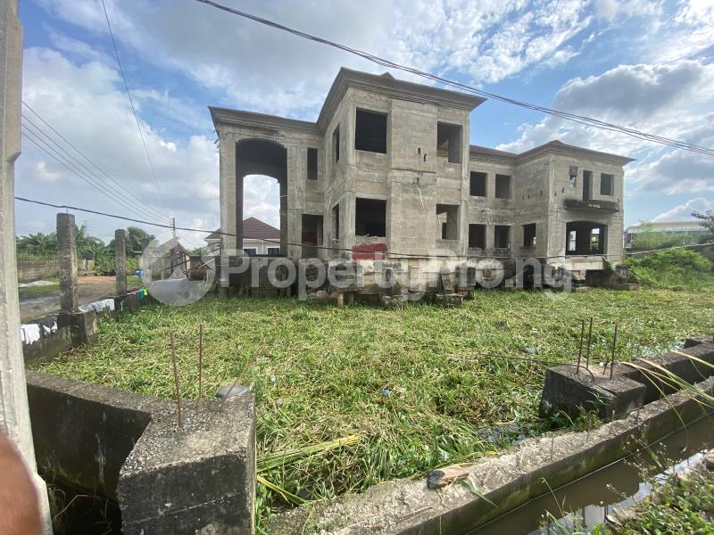 8 bedroom House for sale Mende Maryland Lagos