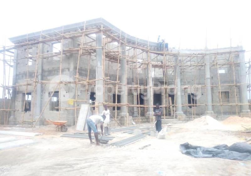 8 bedroom House for sale Located In Owerri Owerri Imo