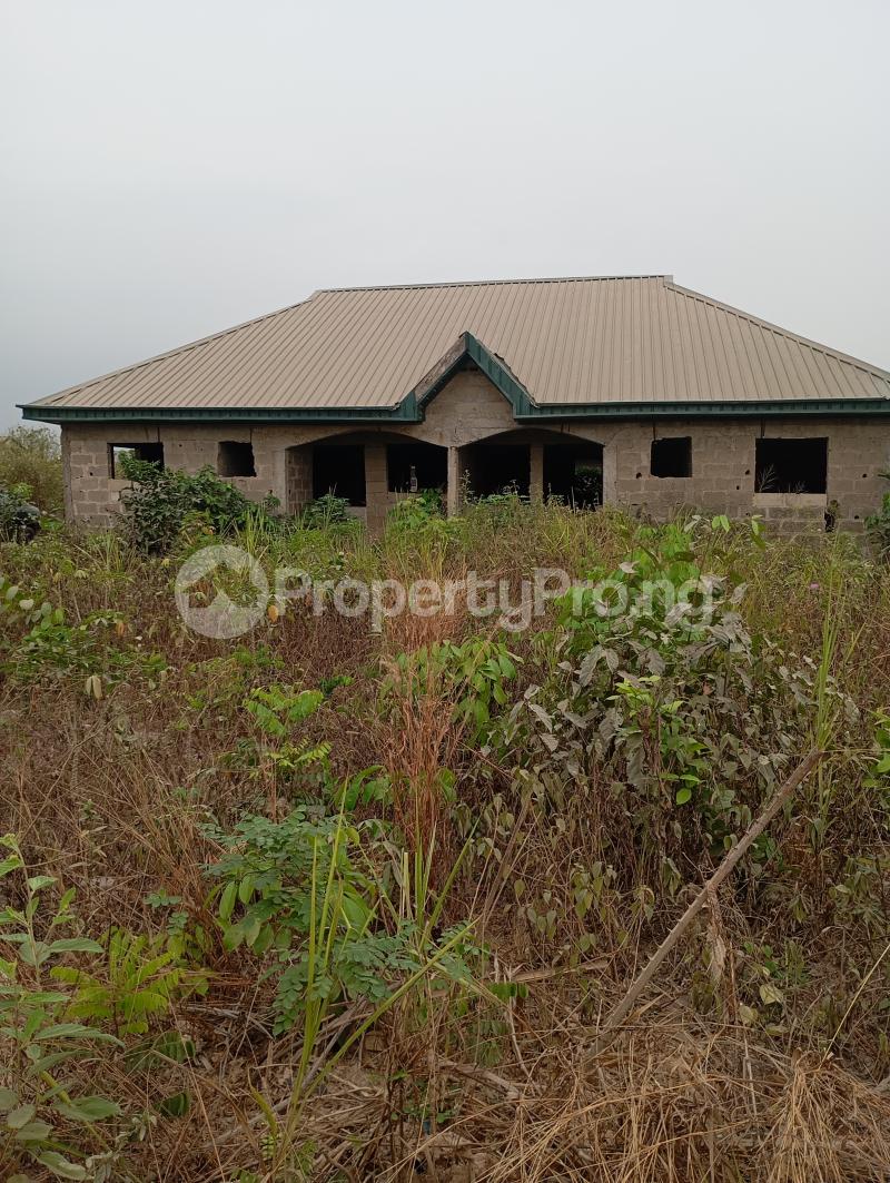 3 bedroom House for sale Ofin Igbogbo Ikorodu Lagos