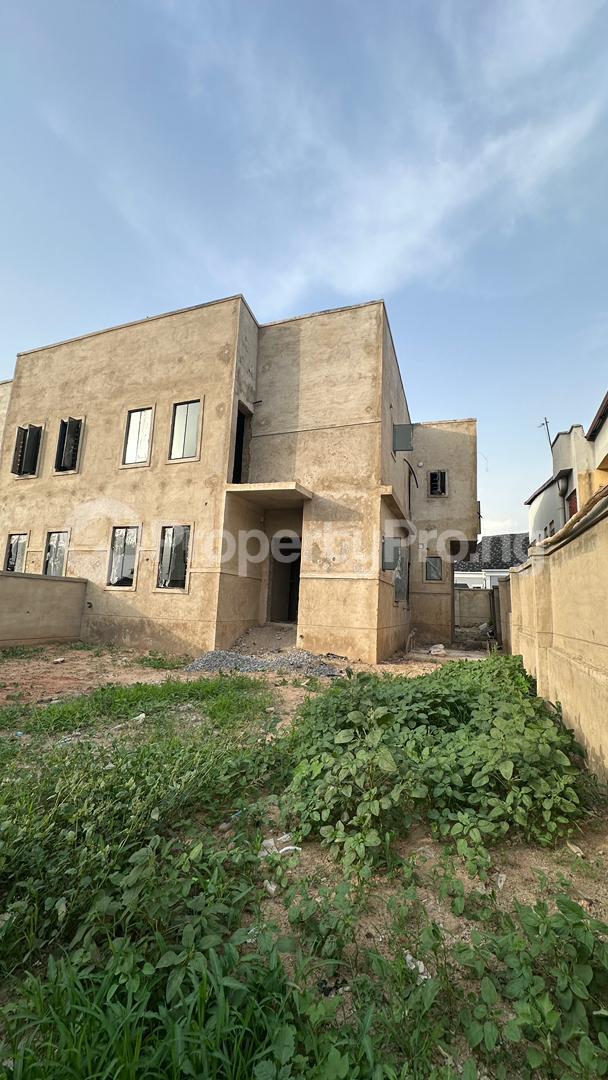 4 bedroom House for sale Sharp Corner Oluyole Estate Ibadan Oyo