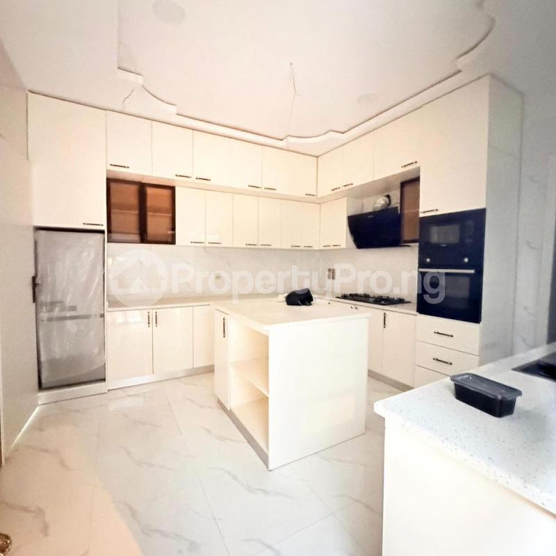 4 bedroom House for sale Magodo Phase 2 Gra Kosofe/Ikosi Lagos