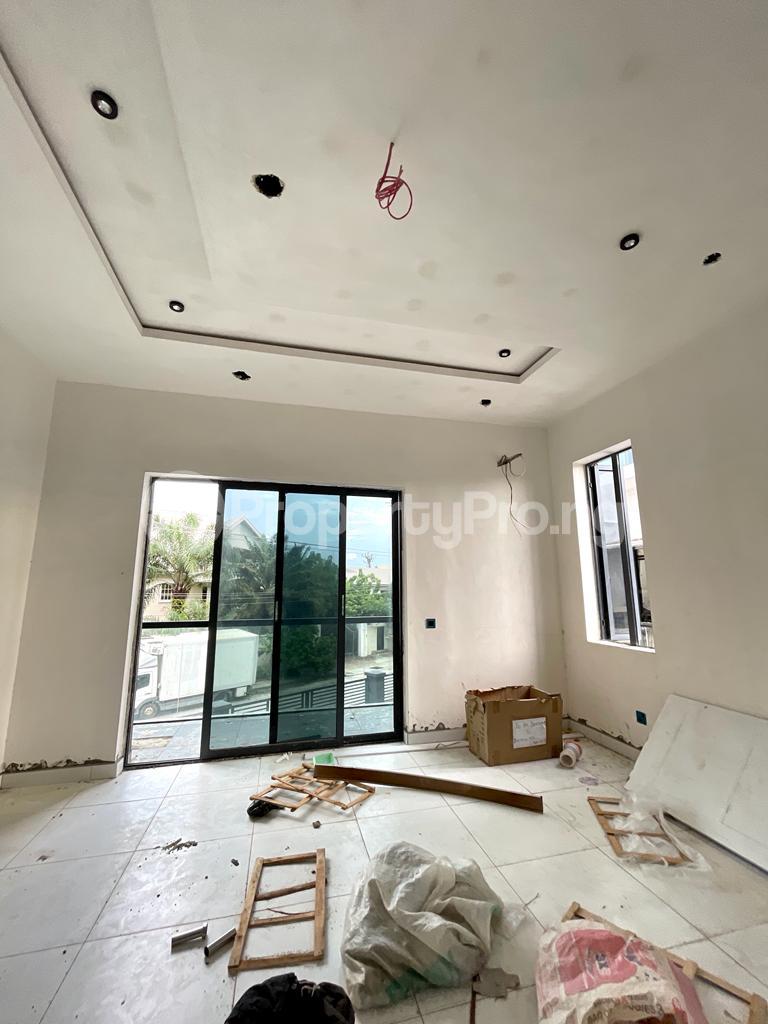 2 bedroom Flat / Apartment for rent Off Admiralty Road, Phase 1, Lekki Lagos