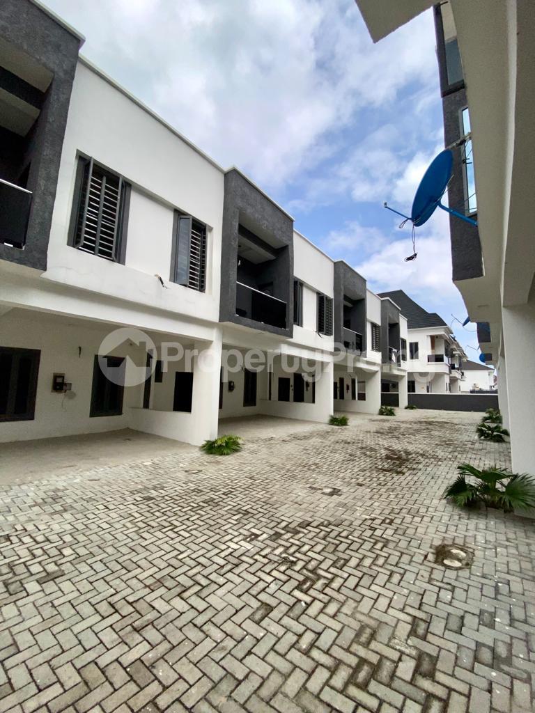 4 bedroom House for sale Off Orchid Hotel, Road, By Second Toll Gate, chevron Lekki Lagos