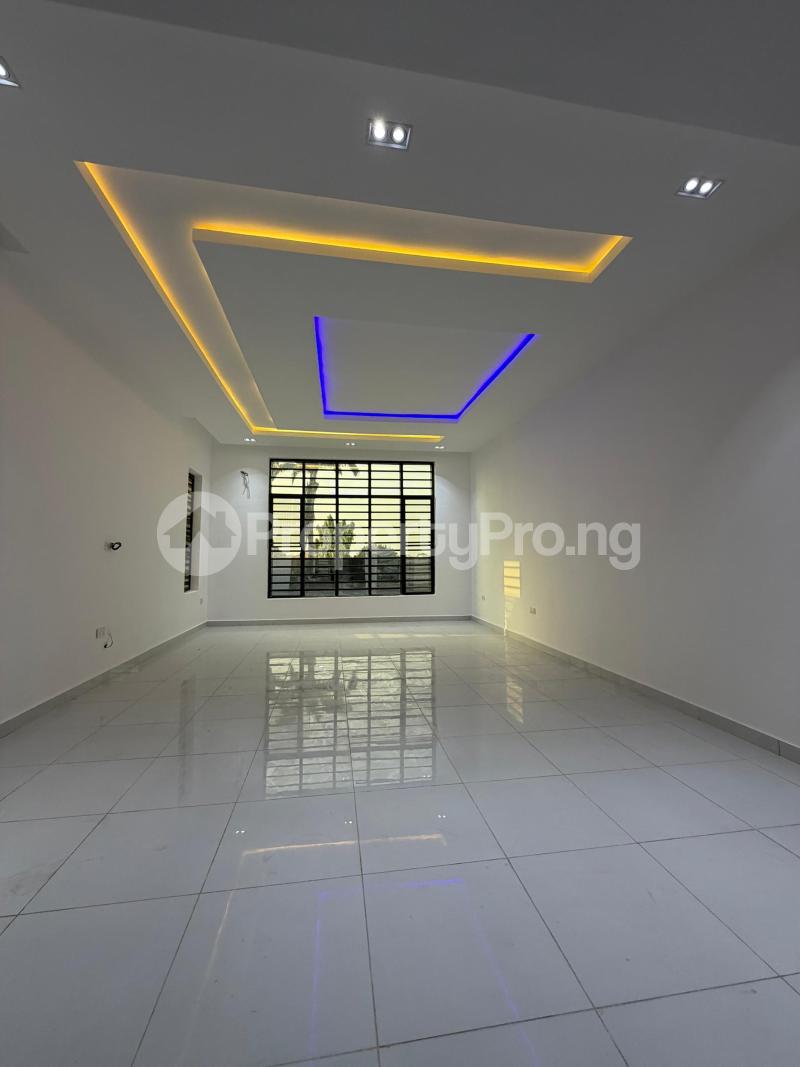 5 bedroom House for sale Off Secretariat Road, Agodi Gra, Ibadan Oyo