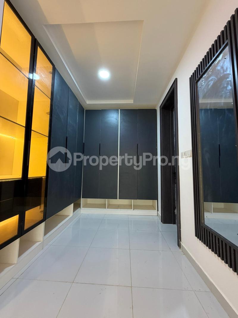 5 bedroom House for sale Off Secretariat Road, Agodi Gra, Ibadan Oyo