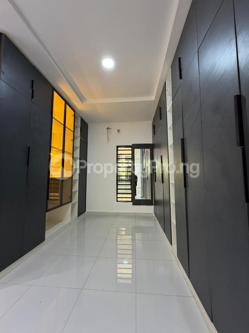 5 bedroom House for sale Off Secretariat Road, Agodi Gra, Ibadan Oyo